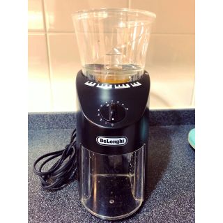 デロンギ(DeLonghi)のデロンギ　コーン式コーヒーグラインダー(電動式コーヒーミル)