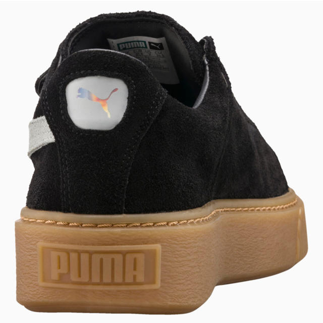 PUMA(プーマ)のPUMA スニーカー　ガムソール レディースの靴/シューズ(スニーカー)の商品写真