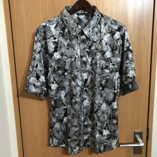 カールカナイ(Karl Kani)のKarl Kani  五分袖シャツ　XL（新品未使用　タグなし）(Tシャツ/カットソー(半袖/袖なし))