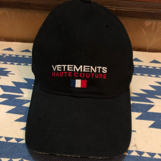 VETEMENTS キャップ