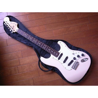 フェンダー(Fender)のFENDER JAPAN ST72(エレキギター)
