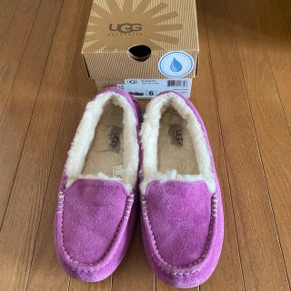 アグ(UGG)の【ERK様専用】UGG アンスレー 6 23 ピンク モカシン(スリッポン/モカシン)