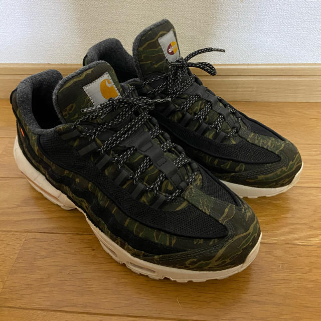 NIKE(ナイキ)のCARHARTT WIP × NIKE AIR MAX 95  カーハート メンズの靴/シューズ(スニーカー)の商品写真