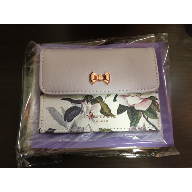 TED BAKER(テッドベイカー)の新品未使用♡美人百花 付録 テッドベイカー マルチミニ財布② レディースのファッション小物(財布)の商品写真