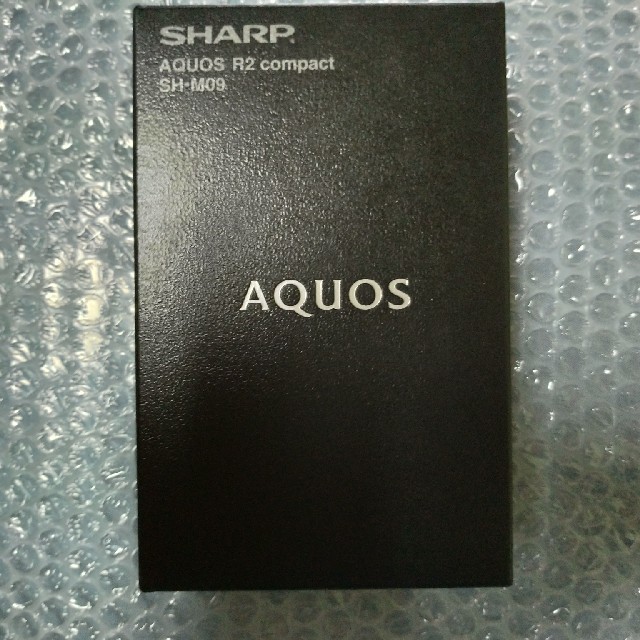 SHARP AQUOS R2 compact SH-M09 ディープホワイト 1