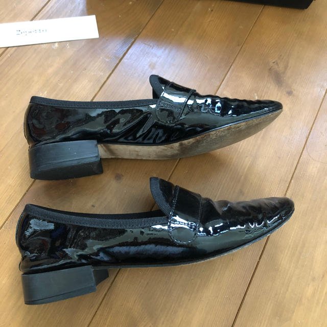 repetto(レペット)のレペット マイケル パテント黒 37 (23cm) 定価4万 レディースの靴/シューズ(ローファー/革靴)の商品写真