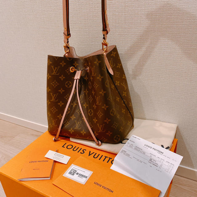 LOUIS VUITTON(ルイヴィトン)のLVネオノエ　M44022 （カード決済控えあり） レディースのバッグ(ショルダーバッグ)の商品写真