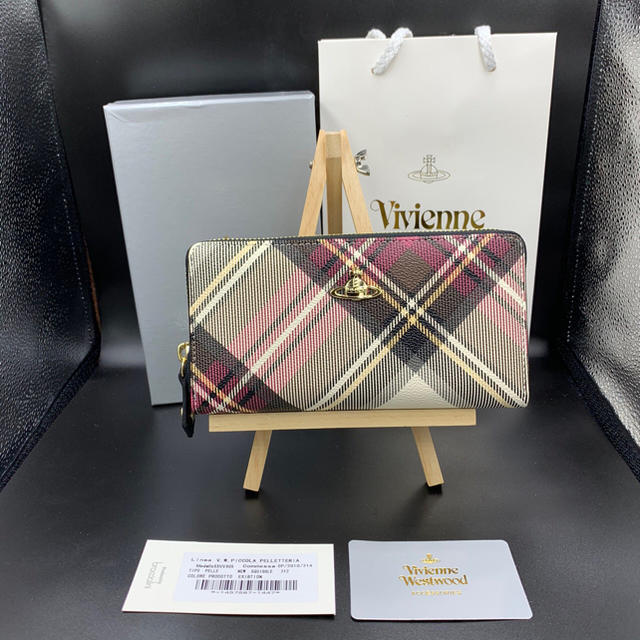 Vivienne Westwood(ヴィヴィアンウエストウッド)の即購入OKヴィヴィアン ウエストウッド　　チェック柄　長財布 レディースのファッション小物(財布)の商品写真