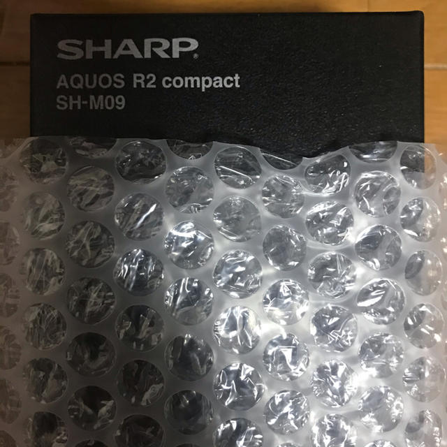 【新品・未開封】SHARP AQUOS R2 compact SH-M09 1