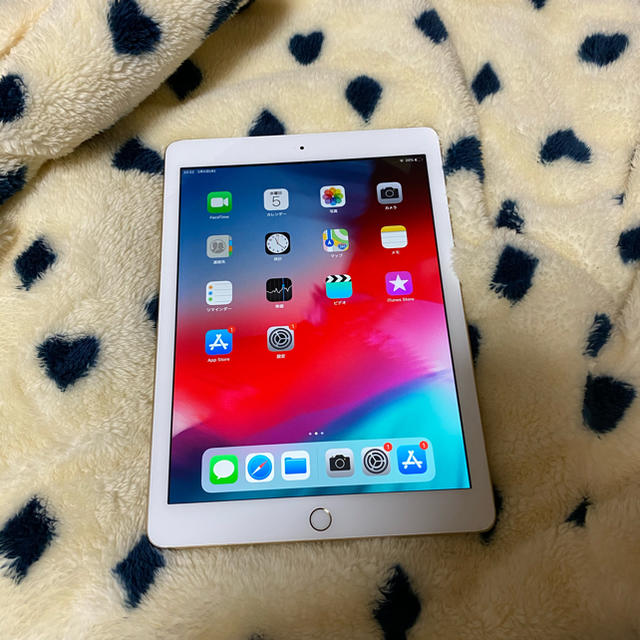 ★iPad 5世代 32GB au★