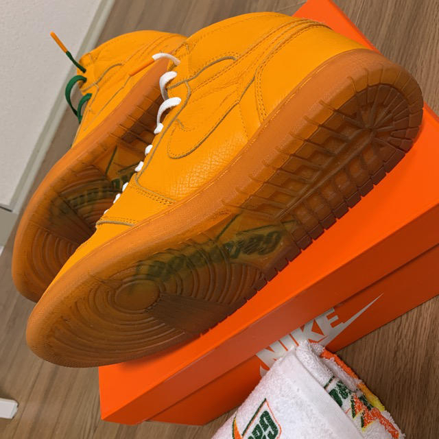 NIKE(ナイキ)のNIKE AIR JORDAN 1RETRO HI OH GATORADE メンズの靴/シューズ(スニーカー)の商品写真