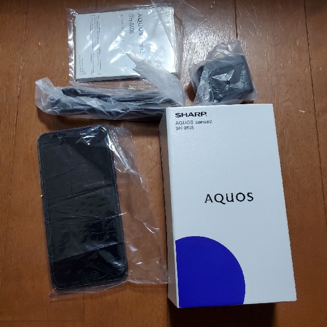 SHARP(シャープ)のAQUOS　sense2 SH-M08 スマホ/家電/カメラのスマートフォン/携帯電話(スマートフォン本体)の商品写真