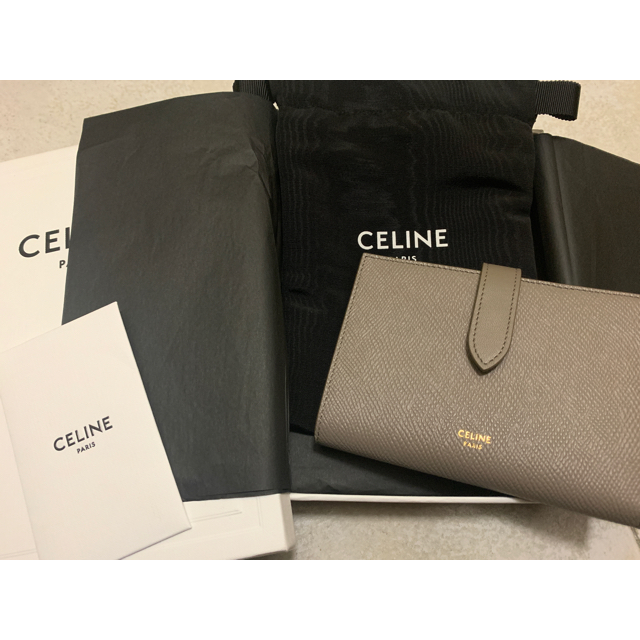 celine - [ナナ様専用]celine 財布 ミディアムストラップウォレット ペブル 新品 の通販 by sk's mart｜セリーヌならラクマ