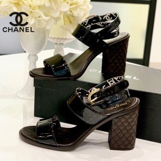 シャネル(CHANEL)の1341 美品 シャネル マトラッセ　サンダル バイカラー(サンダル)