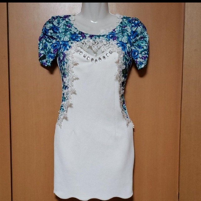 dazzy store(デイジーストア)のデイジーストア　ワンピ　キャバ　ドレス　ホワイト レディースのフォーマル/ドレス(ナイトドレス)の商品写真
