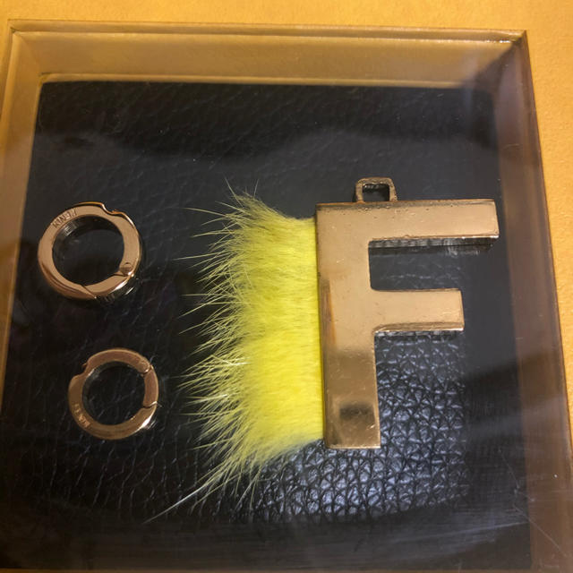 FENDI(フェンディ)のFENDI イニシャルチャーム F レディースのアクセサリー(チャーム)の商品写真