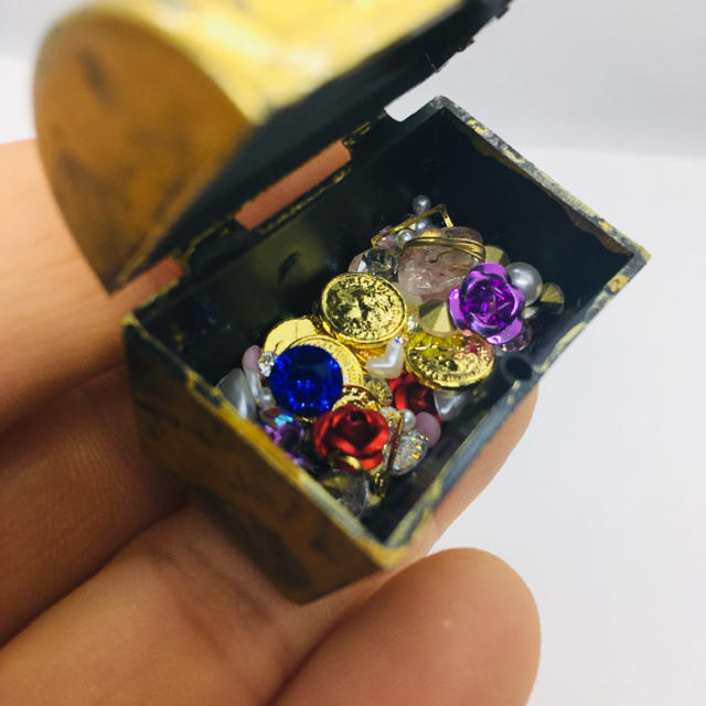 ミニチュア宝箱 ✨宝石 金貨 ジュエリーボックス ミニチュア雑貨