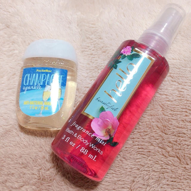 Bath & Body Works(バスアンドボディーワークス)のBath & Body Works ハンドクリームとフレグランスミスト コスメ/美容の香水(香水(女性用))の商品写真