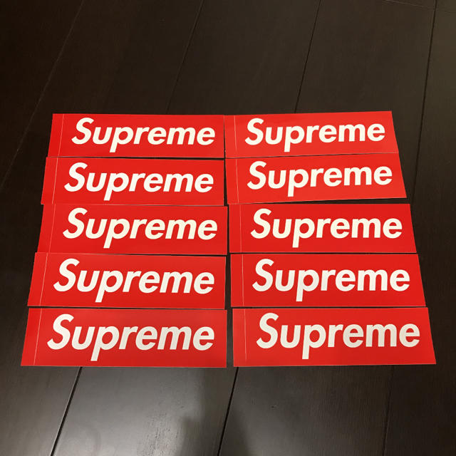 Supreme(シュプリーム)のSUPREME  BOXロゴステッカー 自動車/バイクのバイク(ステッカー)の商品写真