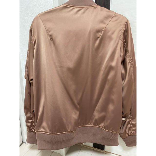 HARE(ハレ)のHARE MA-1 サテン　ピンク　M メンズのジャケット/アウター(ブルゾン)の商品写真