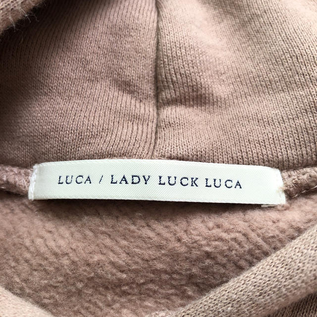 LUCA(ルカ)のLUCA  ショート丈パーカー レディースのトップス(パーカー)の商品写真