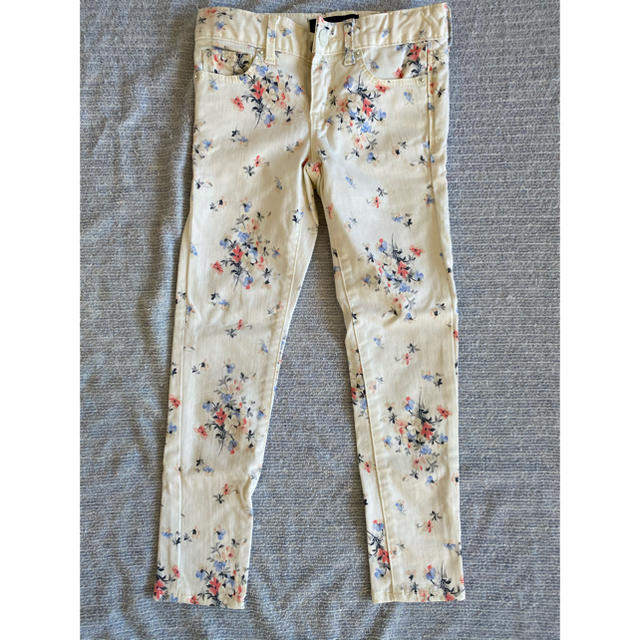 GAP(ギャップ)の花柄　パンツ　女の子　120センチ　GAP キッズ/ベビー/マタニティのキッズ服女の子用(90cm~)(パンツ/スパッツ)の商品写真