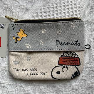 スヌーピー(SNOOPY)の《新品 タグ付き》スヌーピー   ティッシュポーチ(ポーチ)