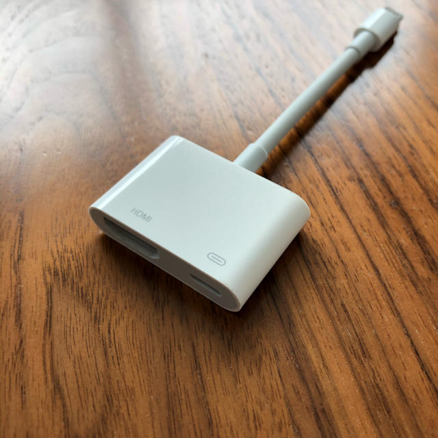 Apple(アップル)のApple純正 HDMI変換ケーブル スマホ/家電/カメラのテレビ/映像機器(映像用ケーブル)の商品写真