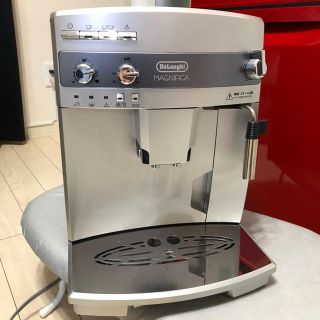 デロンギ(DeLonghi)のデロンギ　マグニフィカ　全自動コーヒーメーカー　ESAM03110S(コーヒーメーカー)