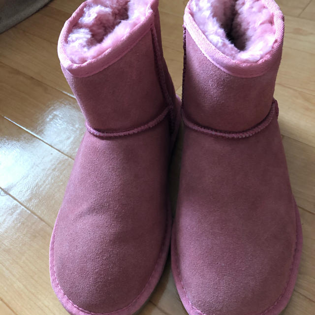 UGG(アグ)のugg  美品 レディースの靴/シューズ(ブーツ)の商品写真