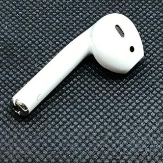 アップル(Apple)のApple純正第1世代 AirPods イヤホン 片耳 左（L）のみ(埼1(ヘッドフォン/イヤフォン)
