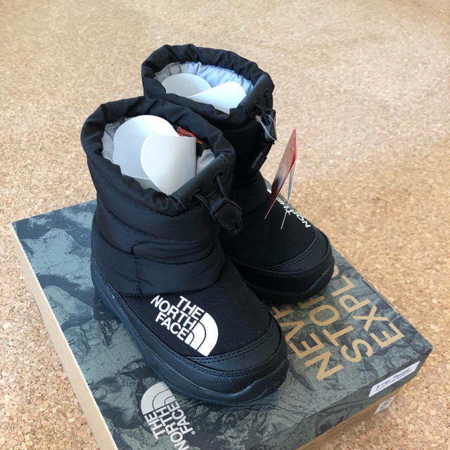 THE NORTH FACE(ザノースフェイス)の ノースフェイス スノーブーツ キッズ ヌプシブーティー  キッズ/ベビー/マタニティのキッズ靴/シューズ(15cm~)(ブーツ)の商品写真