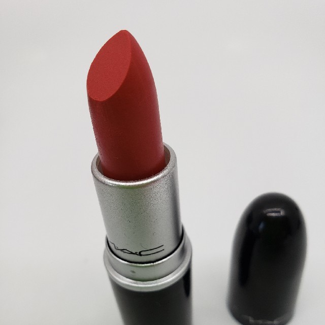 MAC(マック)のM・A・C　マック　MAC　口紅　リップ　未使用　マット　赤 コスメ/美容のベースメイク/化粧品(口紅)の商品写真