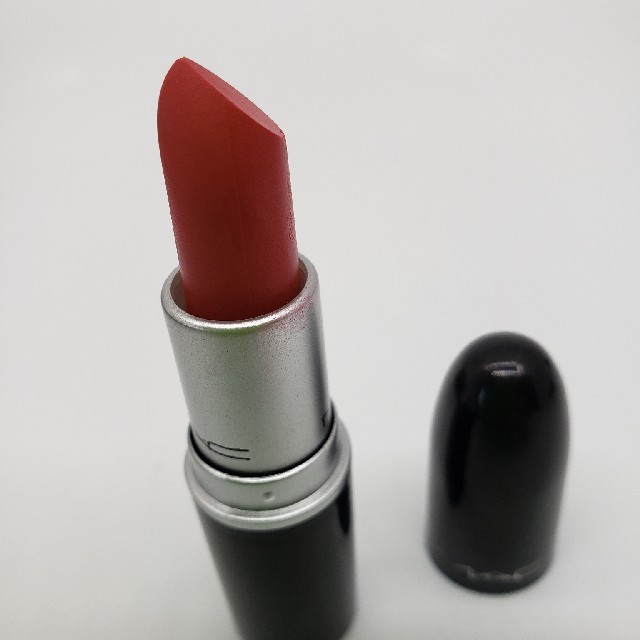 MAC(マック)のM・A・C　マック　MAC　口紅　リップ　未使用　マット　赤 コスメ/美容のベースメイク/化粧品(口紅)の商品写真