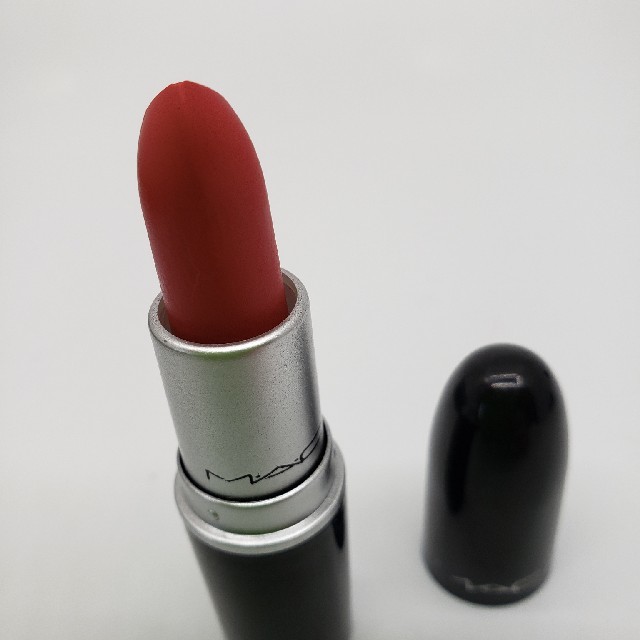 MAC(マック)のM・A・C　マック　MAC　口紅　リップ　未使用　マット　赤 コスメ/美容のベースメイク/化粧品(口紅)の商品写真