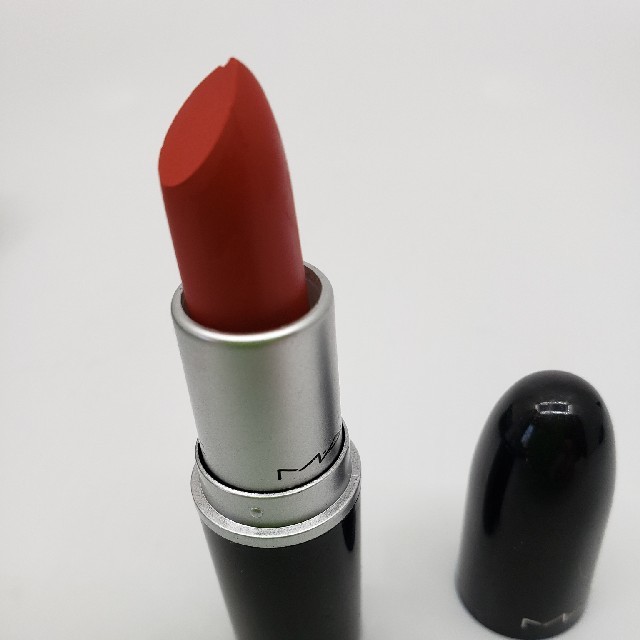 MAC(マック)のM・A・C　マック　MAC　口紅　リップ　未使用　マット　赤 コスメ/美容のベースメイク/化粧品(口紅)の商品写真