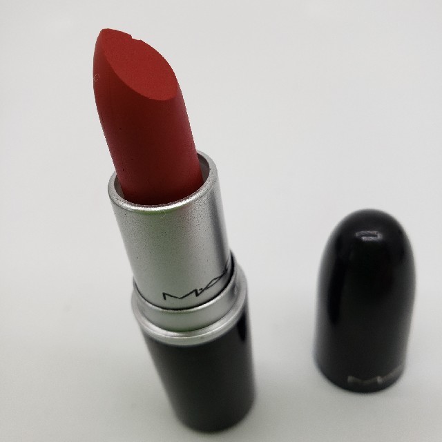 MAC(マック)のM・A・C　マック　MAC　口紅　リップ　未使用　マット　赤 コスメ/美容のベースメイク/化粧品(口紅)の商品写真