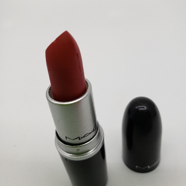 MAC(マック)のM・A・C　マック　MAC　口紅　リップ　未使用　マット　赤 コスメ/美容のベースメイク/化粧品(口紅)の商品写真