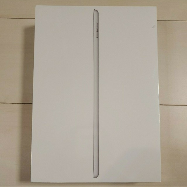 iPad 第７世代10.2インチ WiFi 128GB シルバー新品未開封PC/タブレット