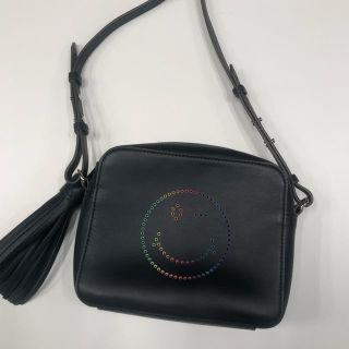 アニヤハインドマーチ(ANYA HINDMARCH)の期間限定お値下げ　アニヤハインドマーチ　クロスボディ スマイリー(ショルダーバッグ)