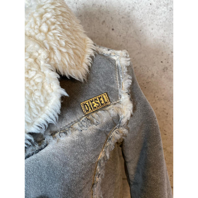 DIESEL(ディーゼル)のDIESELムートンボアジャケット キッズ/ベビー/マタニティのキッズ服女の子用(90cm~)(コート)の商品写真