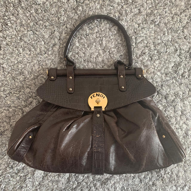 FENDI フェンディ　バッグバッグ