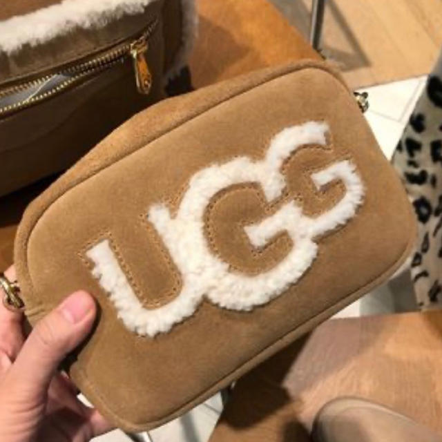 UGG(アグ)のUGGショルダーバック レディースのバッグ(ショルダーバッグ)の商品写真