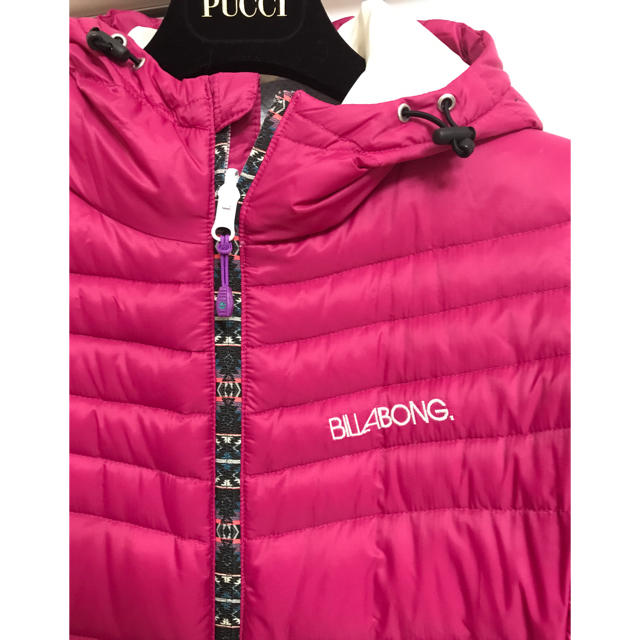 billabong(ビラボン)のBILLA BOKG ビラボン　ダウンジャケット  レディースのジャケット/アウター(ダウンジャケット)の商品写真