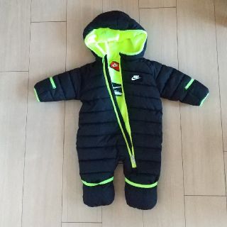 NIKE  baby　ダウンロンパース