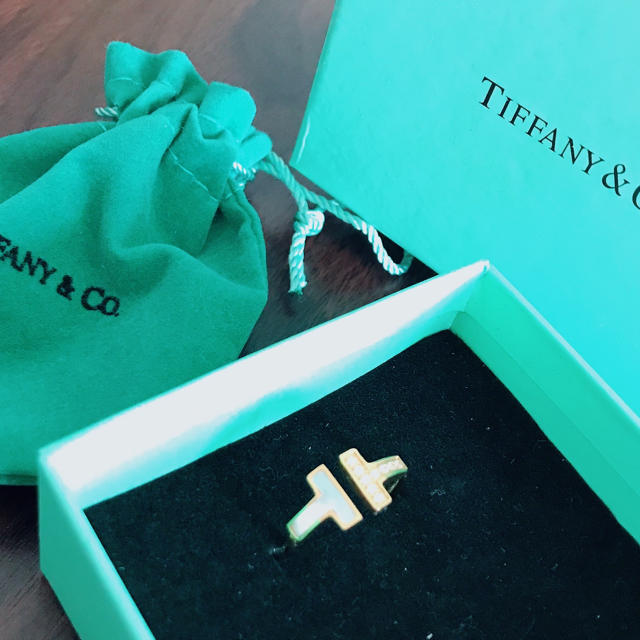 Tiffany＆co      Tワイヤーリング人気♡♡ レディースのアクセサリー(リング(指輪))の商品写真