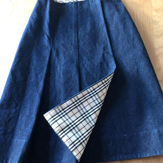 バーバリーブルーレーベル(BURBERRY BLUE LABEL)のバーバリー　　デニム巻きスカート(ひざ丈スカート)