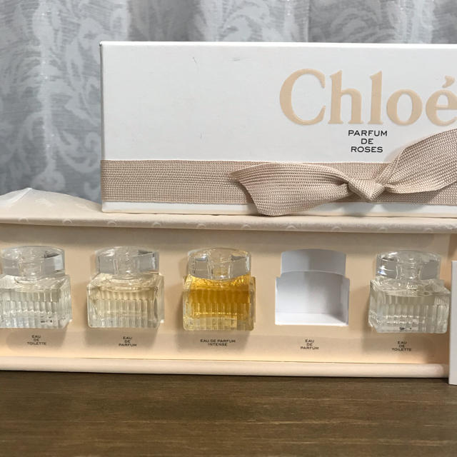 Chloe - 正規品！新品！クロエ＊ミニ香水4点セットの通販 by 即購入ok！メッセージなしok！｜クロエならラクマ