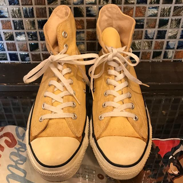 CONVERSE(コンバース)のヴィンテージ　コンバース  イエロー　からし　マスタード　USA製　オールスター メンズの靴/シューズ(スニーカー)の商品写真