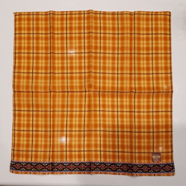KENZO(ケンゾー)のハンカチ レディースのファッション小物(バンダナ/スカーフ)の商品写真